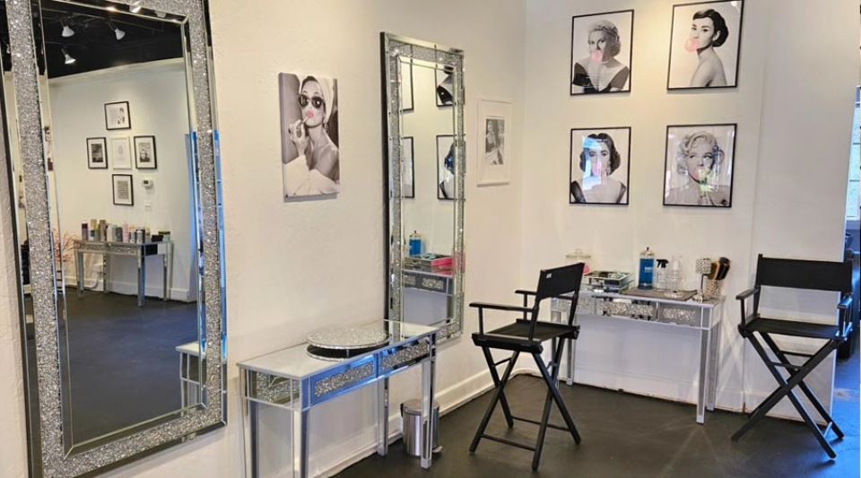 Elements Blowdry & Lash Salon slider